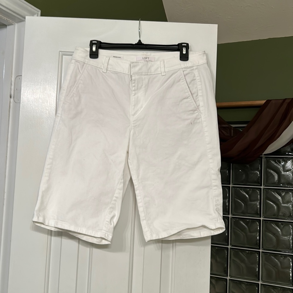 Loft Bermuda shorts euc